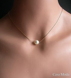 قلادات متدلية, Anting Manik, Floating Pearl Necklace, Single Pearl Necklace, Floating Necklace, Pearl Pendant Necklace, Diy Schmuck, Crystal Pearls, Pretty Jewellery