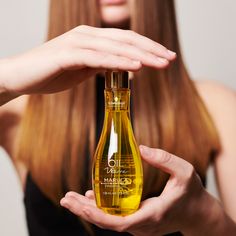 Hair Styling Photoshoot, Hair Commercial Photography, Hair Oil Photography Ideas, Hair Oil Photoshoot, Hair Oil Product Photography, Haircare Photoshoot, Hair Product Photography Ideas, Hair Product Photoshoot, Hair Oil Photography