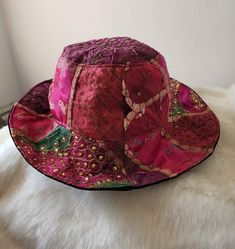 Bucket Hat Diy, Hippie Hat, Scrap Fabric Projects, Scrap Fabric, Upcycled Fashion