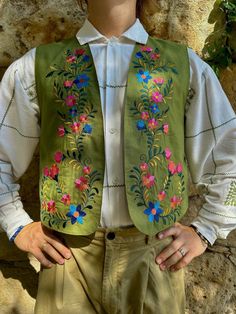 Boho Style For Men, Impressive Embroidery, Spanish Embroidery, Vest Embroidery, Spanish Flowers, Elaborate Embroidery, Gilet Kimono, Colorful Vest, Wedding Gifts For Men