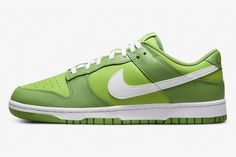 Nike Dunk Low ‘Chlorophyll’ Nike Dunk Low Chlorophyll, Zapatillas Nike Air Force, Nike X Travis Scott, Sneakers Vans, Dunks Nike, Nike Sb Dunk, Nike Dunk High, Nike Shox, Air Huarache