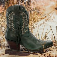 Reposhing This Item I Purchased From @Threadup_style. Loved It, But Ready To Rotate For Something New. Never Been Worn!! Gorgeous Evergreen Color Questions? Green Casual Boots With Snip Toe, Casual Green Boots With Snip Toe, Cowgirl Shoes, Cowgirl Ankle Boots, Durango Boots, Ankle Cowboy Boots, Western Shoes, Vintage Cowboy Boots, Leather Western Boots