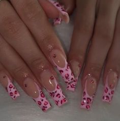 Paznokcie Hello Kitty, Cheetah Print Nails, Leopard Nails, Bling Acrylic Nails, Acrylic Nails Coffin Short, Pink Acrylic Nails, Square Acrylic Nails, Fire Nails, Pretty Acrylic Nails