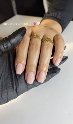 Neutral But Cute Nails, Nail Inspo Gel Overlay, Gel Manicure Classy, Nails And Jewelry, Classic Natural Nails, Biab Nails Classy, Trendy Nails Classy Short, Nail Inspo Rounded Square, Classy Shellac Nails