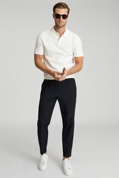 Casual Summer Outfits For Men Over 40, Adrogonus Outfits Business Casual, Classic Looks For Men, Men Realtor Outfit, Male Scandinavian Fashion, Sophisticated Outfits Men, Men’s Trendy Business Casual, Cocktail Party Outfit Men, Khaki Outfit Men