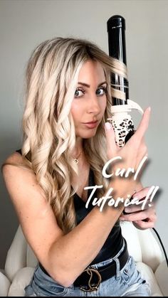 𝗗𝗮𝗻𝗮 𝗣𝗹𝘂𝗺𝗺𝗲𝗿 - Simple Beauty Tricks on Instagram: "How to get this soft tousled curl in no time with @thebeachwaver! Use code DANA20 to save! Not only can a 1.25” wand smooth frizzy hair like mine, but it can also add body to fine hair! One of my favorite things about the Beachwaver is that it saves SO much time!!!! I did this style in 13 minutes total!! I have quite a bit of long hair & styling it can be a work out! Lol! The Beachwaver does ALL the work! There’s no twisting & clickin How To Curl Hair With Beachwaver, Beachwaver Tutorial, Beachwaver Curls, Beachwaver Hairstyles, How To Curl Long Hair, Wavy Beach Curls, Smooth Frizzy Hair, Curling Fine Hair, Long Hair Styling