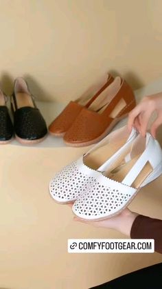 Comfortable White Slip-on Flats, Comfortable White Closed Toe Flats, White Closed Toe Comfortable Flats, White Comfortable Closed Toe Flats, White Walking Shoes For Summer, Casual Flats With Medium Width And Round Toe, Comfortable Flat Walking Shoes, Casual Slip-ons For Walking, Flat Synthetic Walking Shoes For Summer