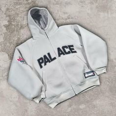 Palace Mesher Jacket - Arctic Grey  📏~Size: Large  ♾️~Condition: 10/10  🚀~Shipping: Evri Tracked  If you have any questions or need measurements, feel free to reach out—I'm here to help 🫶🏻 Men's Coats And Jackets, Mens Coats, Men's Jacket, Palace, Mens Jackets, Coats Jackets, Bundles, Grey, Free Shipping