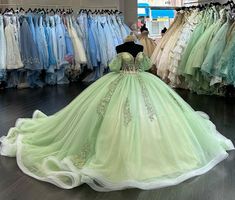 Sage Green Quinceanera Dresses, Sage Green Quinceanera, Tiana Wedding, Princess Tiana Birthday Party, Quince Planning, Tiana Birthday Party, Princess Sweet 16, Green Quinceanera, Green Quinceanera Dresses