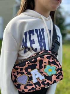 Personalized Bag With Coquette Bow Purse for Girls Bow Bag Custom Gift Idea Soft Girl Aesthetic Bag Kid Bow Crossbody Bag Coquette Clothes - Etsy Purse For Wedding, Toddler Purse, Bow Purse, Idea Wedding, Aesthetic Bags, Adoptive Parents, Bow Bag, Soft Girl Aesthetic, Flower Girl Gifts