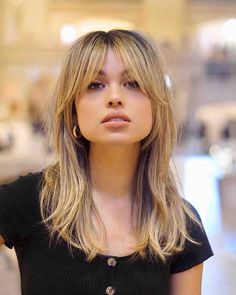 Beyonce Hair, Haircut For Square Face, Square Face Hairstyles, Face Framing Bangs, Face Shape Hairstyles, Kelly Osbourne, Square Face Shape, Square Face, Square Faces