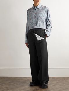 There's nothing standard about Bottega Veneta's trousers. They're tailored in a wide shape from smooth cotton with a layered front that's folded to show the contrast white lining. Style them with your shirt tucked to make the most of the unique design. Bottega Men, Men Jumpsuit, New Bottega, Shirt Tucked In, Velvet Trousers, Cotton Trousers, Leather Trousers, Casual Trousers, Wide Leg Trousers