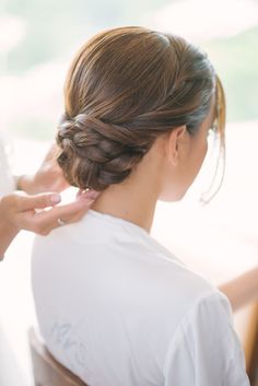 Hair Designs For Girls, Low Bun Wedding Hair, Wedding Bun Hairstyles, Hair Arrange, Hair Done, Wedding Hair Inspiration, Low Bun, Bridal Hairstyles, Penteado Cabelo Curto