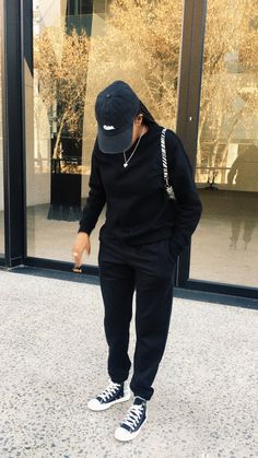 Jogger And Sweatshirt Outfit, Sports Teacher Outfit, Footlocker Employee Outfit, Sweats Outfit Black Women, Black Sweatsuit Outfits Women, Sweatsuit Outfits Black Women, Black Sweatsuit Outfit, Sweat Suit Outfits Black Women, Dress Vocabulary