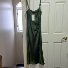 Zara Slip Silk Dress Emerald Green Size Small Brand New Tags Attached Casual Evening Silk Dress, Casual Silk Evening Dress, Casual Silk Midi Dress For Evening, Zara Sundress Midi Dress For Party, Green Midi Dress For Spring Evening, Casual Sheath Maxi Dress For Party, Zara Sundress For Party, Zara Sundress For Evening, Green Long Slip Dress For Party