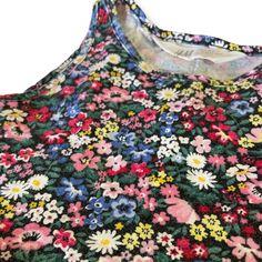 Simple sundress in a colorful floral pattern. Very good used condition 100% cotton Machine wash & dry Simple Sundress, Sundress, Floral Dress, H&m, Floral Pattern, Multi Color, Floral, Pattern, Color