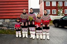 Traditional Greenlandic costume. Photographer: Jan Søndergaard Durmstrang Uniform, Homeschool Geography Curriculum, World Countries, Costumes Around The World, Homeschool Geography, Folk Clothing, National Dress, Folk Dresses, Ethnic Dress