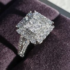 Brand Name: All Ice On MeItem Weight: 5.93gMetals Type: silverMetal Stamp: 925,SterlingOrigin: CN(Origin)Certificate: YesGender: WomenMain Stone: ZirconFine or Fashion: FineSetting Type: Prong SettingItem Type: RingsModel Number: R5474Shape\pattern: RoundStyle: ClassicCertificateType: GDTCRings Type: Wedding Bandsis_customized: NoOccasion: Engagement Diamond Engagement Band, Silver Engagement Ring, Engagement Ring For Women, Sterling Silver Engagement Rings, Antique Pink, Silver Engagement Rings, Halo Diamond Ring, Crystal Drop Earrings, Size 10 Rings