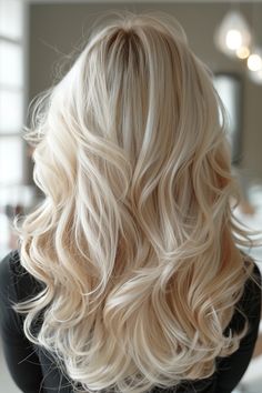 19 Beautiful Blonde Hairstyles to Play Around With. Explore different styles and shades to find your perfect blonde look! 💁‍♀️✨ #BlondeHairstyles #HairInspiration Perfect Blonde Hair, Bright Blonde Hair, Pink Blonde, Fall Blonde Hair, Funky Hair, Pink Blonde Hair, Bleach Blonde Hair, Perfect Blonde, Fall Blonde