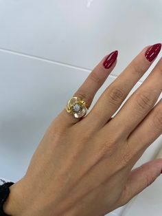 Gold Spairel Tank Ring - 0.28CT Diamond, 18k Yellow Gold Ring, twister Ring, tourbillon Ring, Chunky Gold Ring, Estate Jewelry, Vintage ring "Jewelry Material: Yellow Gold 18k + Platinum (the gold has been tested by a professional) Total Carat Weight:  0.28 ct (Approx.) Total Metal Weight:  9.24g Size:4 US \ 14.86mm                                                                                              Grading Results: Stone Type:Diamond  Shape: Round Carat:0.28 ct (Approx.), Stones quantit Modern Twist 14k Gold Rings With Single Cut Diamonds, Modern Yellow Gold Diamond Ring With Tension Setting, Fusion Style Diamond Rings With Brilliant Cut, Gold Diamond Ring With Tension Setting And Modern Twist, Gold Rings With Single Cut Diamonds Modern Twist, Modern Twist Jewelry With Single Cut Round Diamonds, Modern Twist Gold Diamond Ring, Modern Twist Rings With Single Cut Diamonds, Modern Twist Round Single Cut Diamonds Jewelry