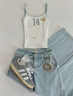 biancasfashun on tt Outfit Inspo Casual, Trendy Outfits For Teens, Cute Preppy Outfits, School Looks, Stockholm Fashion, Simple Trendy Outfits, Cute Everyday Outfits, Really Cute Outfits, Cute Simple Outfits