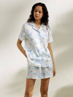 La Terra Short Pajama Set Lily Silk, Silk Pyjamas, Satin Pajama Set, Satin Pajama, Sleepwear & Loungewear, Pyjama Set, Short Pajama Set, Pajama Shorts, Pajama Set