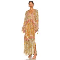 Hemant & Nandita Vim Caftan In Dijon V-Neck Button Maxi Dress Floral Boho Sz S Est. Retail $463 All Items Are 100% Authentic And Come From High-End Department Store Displays, Shelf Pulls, Overstocks Or Customer Returns. As Such The Item May Possibly Show Mild Signs Of Handling And/Or Being Tried On. All Items Come From A Smoke-Free, Pet-Free Environment. Item Description * Condition: New W/Tag Condition With No Visible Rips, Tears, Or Stains. Note, As The Item Has Been Through A Retail Environme Bohemian V-neck Kaftan For Brunch, Cream Bohemian V-neck Maxi Dress, Cream V-neck Bohemian Maxi Dress, Bohemian V-neck Cream Maxi Dress, Button Maxi Dress, Maxi Dress Floral, Hemant And Nandita, Store Displays, Dijon