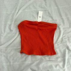 Urban Outfitters Orange Ribbed Tube Top Size Medium Condition: Nwt Color: Orange Details : - Ribbed - Stretchy - Sweetheart Neckline Extra: - I Ship Between 1-2 Days Affordable Orange Urban Outfitters Tops, Style With Converse, Ribbed Tube Top, Accessories Closet, Tube Top Outfits, Antlers Decor, Strapless Shirt, Orange Details, Going Out Tops