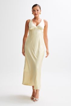 Classically chic.The MEGHAN Short Sleeve Satin Maxi Dress epitomises timeless elegance and sophistication. Featuring a flattering V neckline and a discreet centre back invisible zip, this dress exudes understated charm and grace. Its maxi length adds a touch of allure, perfect for making a statement on any occasion. Enhanced with gathered under-bust detail, it ensures a flattering fit that complements your figure flawlessly. Lined for comfort, the Meghan dress is the epitome of effortless chic, Front Split Dress, Lemon Sorbet, Evening Outfit, Exude Confidence, Velvet Maxi Dress, Split Maxi Dress, Maxi Dress Online, Grad Dresses, Cute Clothes