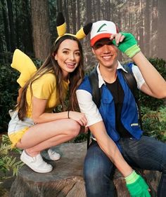 Couples Halloween Costumes: Best Ideas For Extreme Fun! Costume Halloween Duo, Partner Costumes, Ash And Pikachu, Couples Halloween Costumes, Merrell Twins