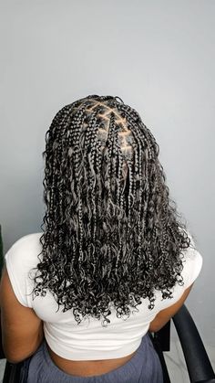 Small Knotless Braids With Curly Ends Short, Boho Twists Black Women Short, Curly Knotless Bob, Short Hairstyles With Extensions, Short Bohieman Knotless Box Braids, Boho Knotless Braids Natural Hair, Small Bob Boho Knotless Braids, Knotless Bob With Curls At The End, Braid Bob With Curls