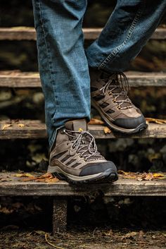 Sharp Rocks, Fall Footwear, Hiking Boots Outfit, Mens Hiking Boots, Shoes Photography, Trail Shoes, Autumn Season, Mens Fall