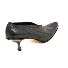 Women's Heeled Shoe *Slight color variations possible--call for leather-related inquiries. Elegant Fitted Heels For Galas, Fitted Timeless Heels For Formal Occasions, Elegant Heels With Fitted Leather Sole, Elegant Heels With Leather Sole And Fitted Design, Elegant Fitted Heels With Leather Sole, Fitted Heels With Leather Lining For Galas, Elegant Fitted Heels With Leather Lining, Designer Fitted Heels With Leather Lining, Designer Leather Heels