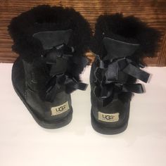 Black Nails Bow Uggs. Size 5 Black Bailey Bow Uggs, Nails Bow, Bow Uggs, Uggs With Bows, Bday List, Holiday Wishlist, Bailey Bow Uggs, Bailey Bow, Ugg Black