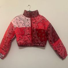 Cropped Bandana Puffer Coat Size Medium Brand New Never Worn In Perfect Condition Key Terms: Puffer Jacket, Puffer Coat, Puffer, Red, Pink, Burgundy, Street Wear, Streetwear, Baddie, Teen, Never Worn, New Multicolor Puffer Outerwear For Fall, Multicolor Long Sleeve Puffer Outerwear, Fall Multicolor Puffer Outerwear, Pink Quilted Puffer Jacket For Fall, Fitted Hooded Patchwork Outerwear, Red Patchwork Outerwear For Streetwear, Trendy Cotton Puffer Jacket, Fall Patchwork Long Sleeve Puffer Jacket, Trendy Pink Patchwork Outerwear