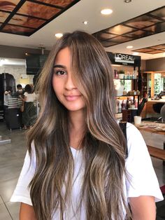 Light Brown Hair With Dark Lowlights Subtle Highlights, Brown Hair Sun Kissed Highlights, Butter Brunette Hair, Level 8 Highlights On Brown Hair, Brunette W Lowlights, Honey Balyage Short Hair, Lives In Brunette Balayage, Subtle Hilights Brunettes, Babylights Brunette Dark Natural