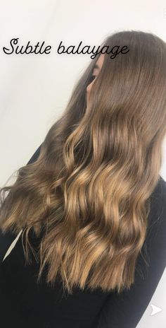 Sun Kissed Balayage, Peinados Hair Styles, Bad Gyal, Subtle Balayage, Honey Blonde Hair, Hair Skin Nails, Beautiful Long Hair, Honey Blonde, Hair Envy