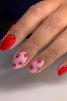 Strawberry Nails Designs Simple, Pink And Red Strawberry Nails, Red Nails With Strawberry Design, Nails With Strawberry Design, Summer Strawberry Nails, Pink Nails With Strawberries, Strawberry Design Nails, Strawberry French Nails, Pink And Red Gel Nails