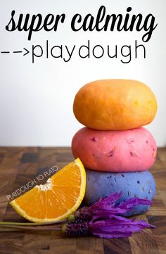 Super Calming Homemade Playdough Recipes. Such a great way to help kids calm down when they're cranky or wild. Entertaining Toddlers, Dough Slime, Playdough To Plato, Oak Room, Homemade Playdough Recipe, Stem Curriculum, Sensory Ideas, Playdough Recipe, Calming Activities