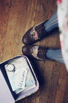 Doc Marten Oxford, Blog Design, We Wear, Pretty Pictures, Sock Shoes, Tap Shoes, Fashion Shoes, Oxford Shoes, Autumn Fashion