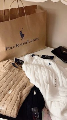 Ralph Lauren Polo Outfit, Ralph Lauren Aesthetic, Mode Zara, Stockholm Fashion, Cute Fits, Gossip Girl, Fitness Inspo