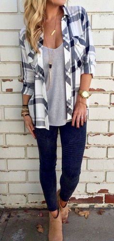 simple, casual, fall look More Plaid Shirts, Fall Clothes, Fashion Streetwear, Fashion Over 40, Casual Fall Outfits, Fashion Mode, Donna Karan