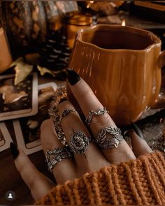 Cozy Clothes Aesthetic, Climbing Ivy, Autumn Cottage, Crunchy Leaves, Autumn Witch, Autumn Love, Rings Aesthetic, Autumn Magic, Cottage In The Woods