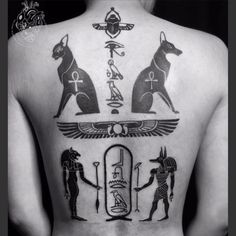 Tattoodo Gothic Egyptian Tattoo, Hirogliphes Tattoo, Anch Tattoo Egyptian, Hyrogliphics Tattoo, Egyptian Tattoo Back, Egyptian Back Tattoo, Bastet Anubis, Egyptian Cat Tattoo, Eygptain Tattoos