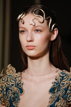 IN what is turning out to be a very positive start of the year for Italian fashion, Valentino has announced that it has beaten its own financial forecast, bring 2016 Couture, Valentino Haute Couture, Collection Couture, Couture Accessories, Couture Collection, Italian Fashion, Snakes