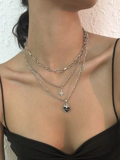 Silver Fashionable Collar  Plastic   Embellished   Women's Fashion Jewelry Grunge Necklaces, Necklace Combo, Look Grunge, Michelle Trachtenberg, Layered Necklaces Silver, Stacked Necklaces, Jewelry Accessories Ideas, Jewelry Lookbook, Stacked Jewelry