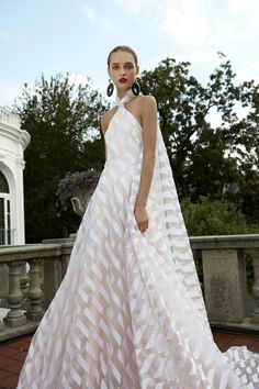 High Neck Gown, White Party, Gorgeous Gowns, White Fashion, Beautiful Gowns, Pretty Dresses, Runway Fashion, Fashion Collection, Evening Gowns