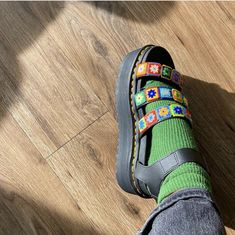 rei_koco on insta Doc Martens With Beads, Beaded Doc Martens, Addina Flower Dr Marten, Embroidered Doc Martens, Hippie Shoes, Aesthetic Shoes, Little Outfits