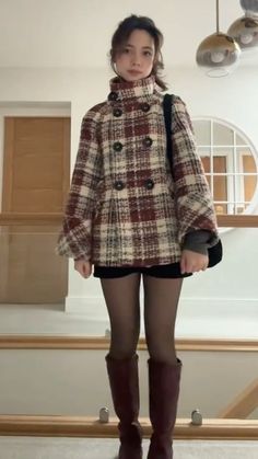 Dainty Winter Outfits, Harsh Winter Outfits, Outfits With Long Brown Boots, Winter Dress Up Outfits, 90s Fashion Girly, Winter Sixth Form Outfits, Fall Academia Outfits, Classy Sweater Outfits, Winter Outfit Tights