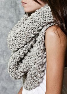 6161786478:Yahoo:photo Crochet Instagram, Chunky Knit Scarves, Chunky Scarves, Victoria Secrets, Looks Style, Mode Inspiration, Knit Scarf, Scarfs, Street Styles